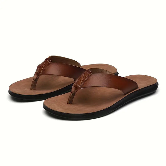 "Sandales orthopédiques en cuir marron pour hommes, semelle antidérapante, design élégant et confort quotidien."