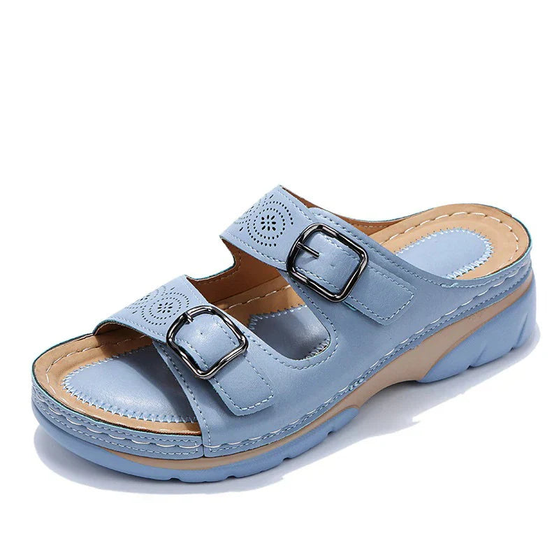 Sandales orthopédiques en cuir souple pour femmes, confortables, avec design chic et semelle amortissante.