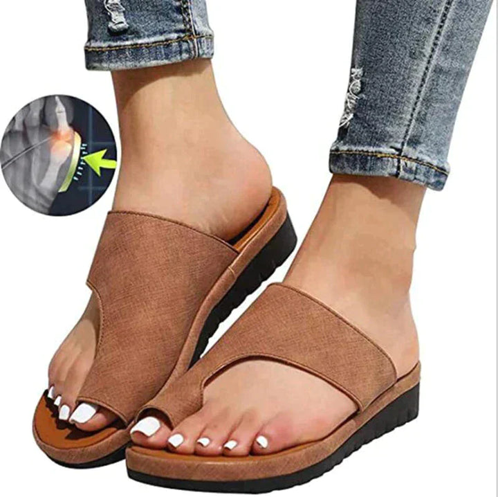"Sandales orthopédiques femme élégantes et aérées Gaelle, design moderne, semelle confortable, idéales pieds sensibles."