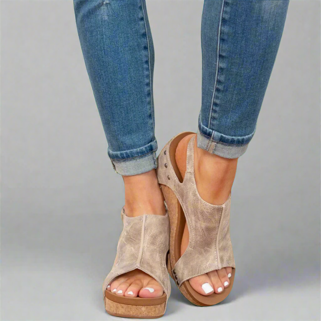 "Sandales orthopédiques femme noires ergonomiques avec semelle antidérapante pour confort et style élégant quotidien."