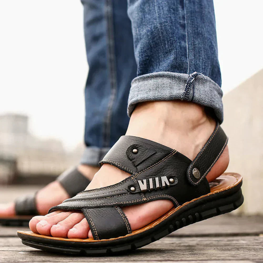 "Sandales orthopédiques hommes confortables, style moderne pour un été relaxant, design ergonomique et matériaux résistants."