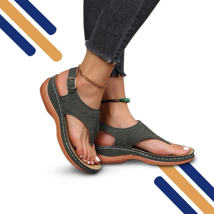 "Sandales orthopédiques légères pour femme avec soutien, semelle antidérapante et couleurs variées pour confort extrême."