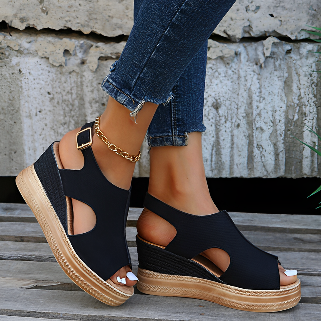 "Sandales orthopédiques Rosalie pour femme, élégantes, semelle légère, disponibles en plusieurs couleurs, confort ultime."