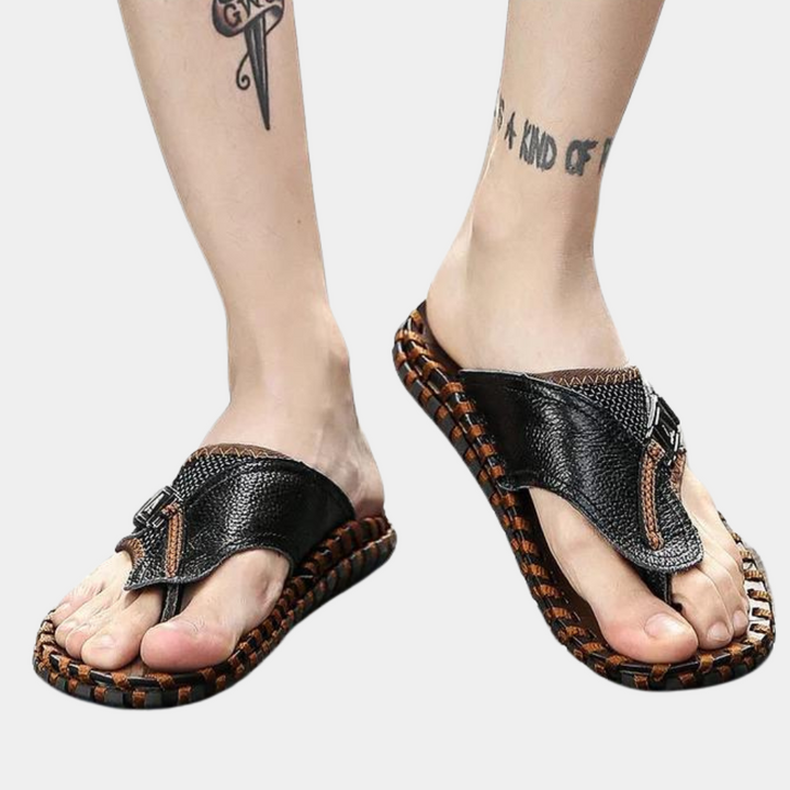 "Sandales pour hommes en cuir noir, élégantes et confortables, avec semelle antidérapante"