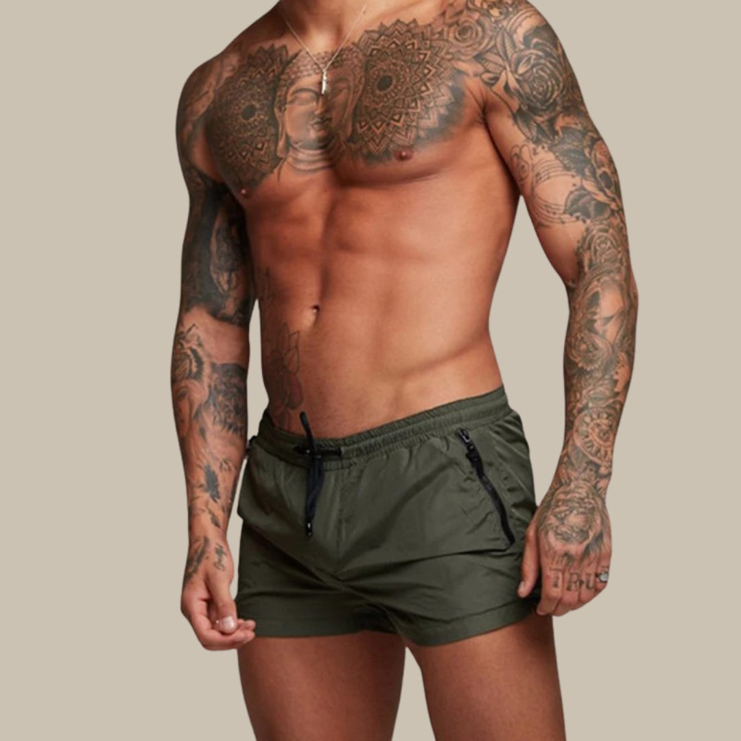 Short de bain homme séchage rapide et stretch, couleur jaune soleil, texture lisse, idéal pour plage et piscine.