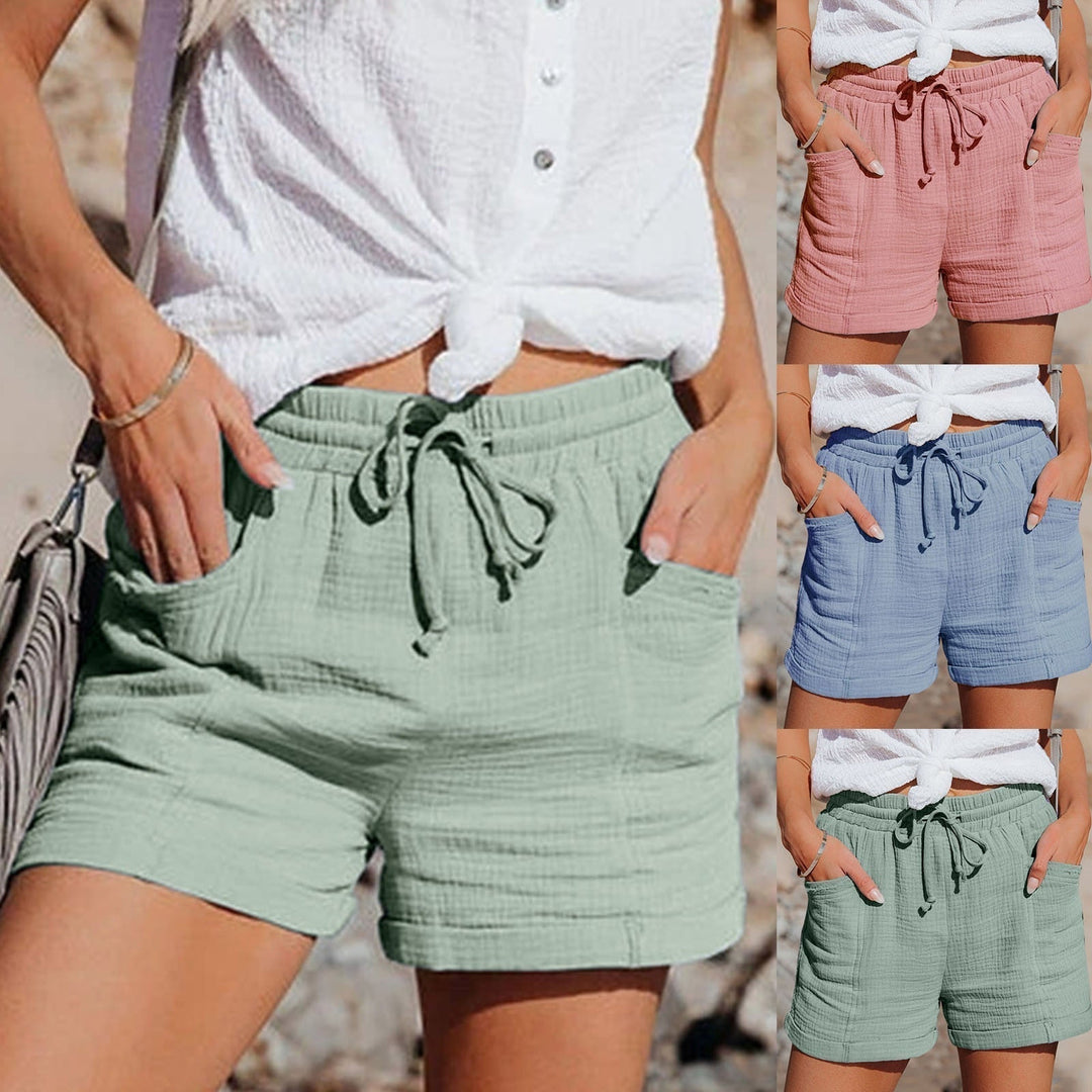 "Short en coton pour femmes, élégant et confortable, tissu doux et respirant, idéal pour sorties décontractées."