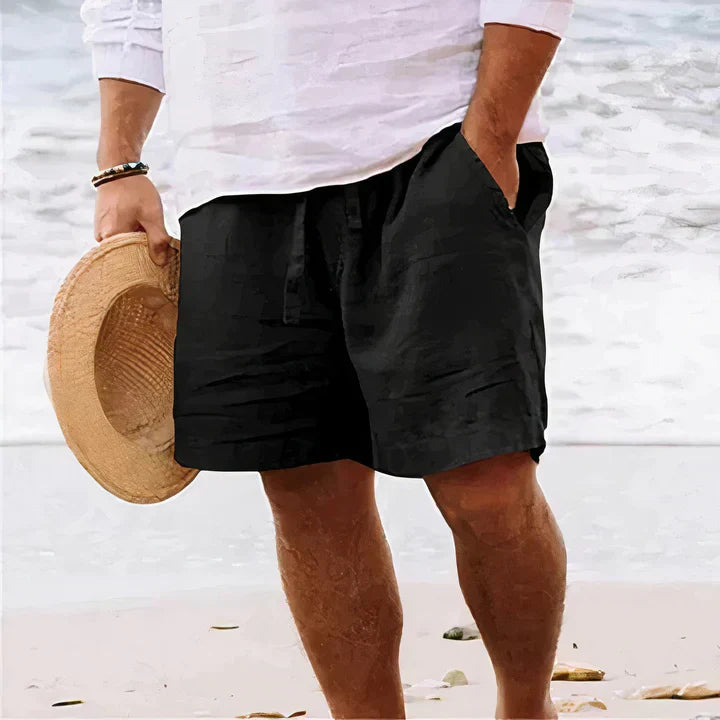"Short en lin bleu clair pour homme, élégance d'été, tissu respirant et coupe confortable, idéal pour les sorties décontracté