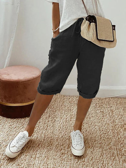 Short femme coton et lin Rosa, décontracté et chic, détails élégants, taille élastique, poches pratiques.
