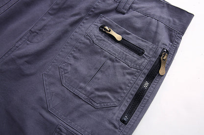 "Short tactique homme beige, style cargo, avec poches profondes et ceinture réglable, idéal pour activités extérieures."