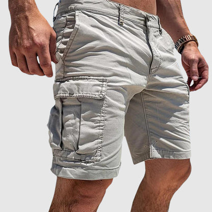 "Shorts cargo confortables pour hommes, style décontracté, tissu léger, multi-poches pratiques pour l'été."