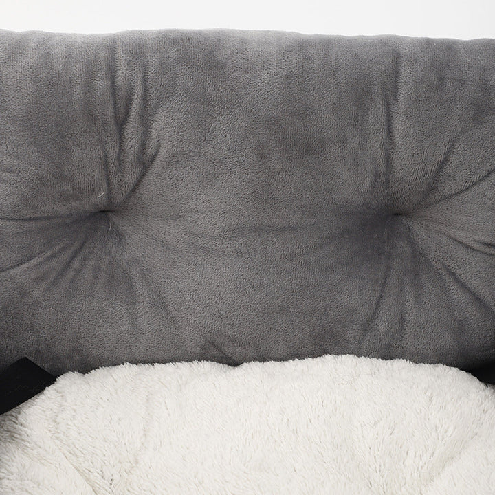 "Siège auto pour chien, tissu molletonné, harnais sécurisé, coussin lavable pour voyage confortable et sûr."