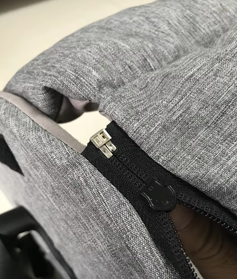 "Siège de voyage pour chien gris, rembourré, avec ceinture de sécurité, portable et lavable, pour trajets confortables et sûr