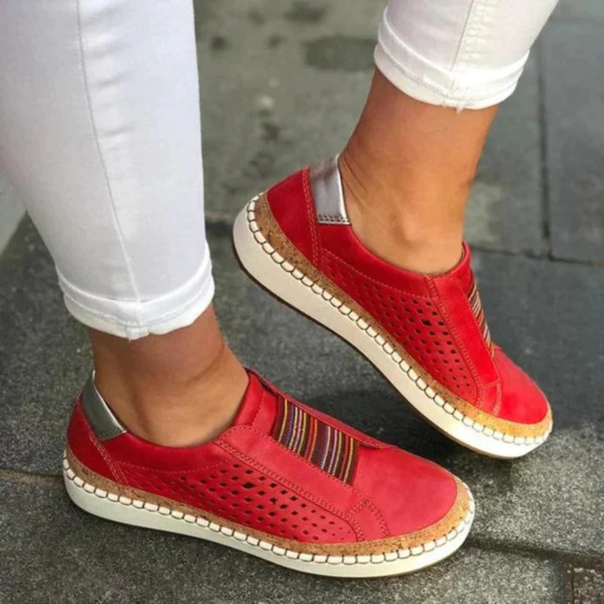 "Sneakers orthopédiques femmes élégantes, confortables, semelle antidérapante, soutien optimal. Disponibles en plusieurs coul