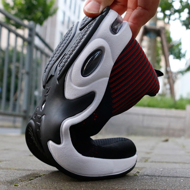 Sneakers orthopédiques homme, élégantes, en cuir rouge, bleu ou noir, semelle antidérapante, confort moderne et style.