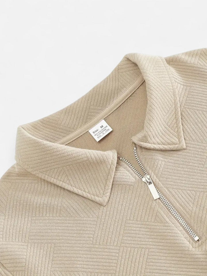 "Sweat-shirt rayé homme col zippé, manches longues, tissu doux et confortable, parfait pour un look décontracté."