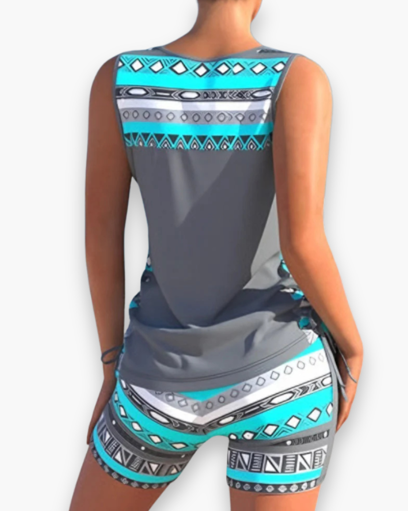 "Tankini deux pièces élégant pour femme, coupe flatteuse, vue de face, parfait pour la plage ou la piscine"