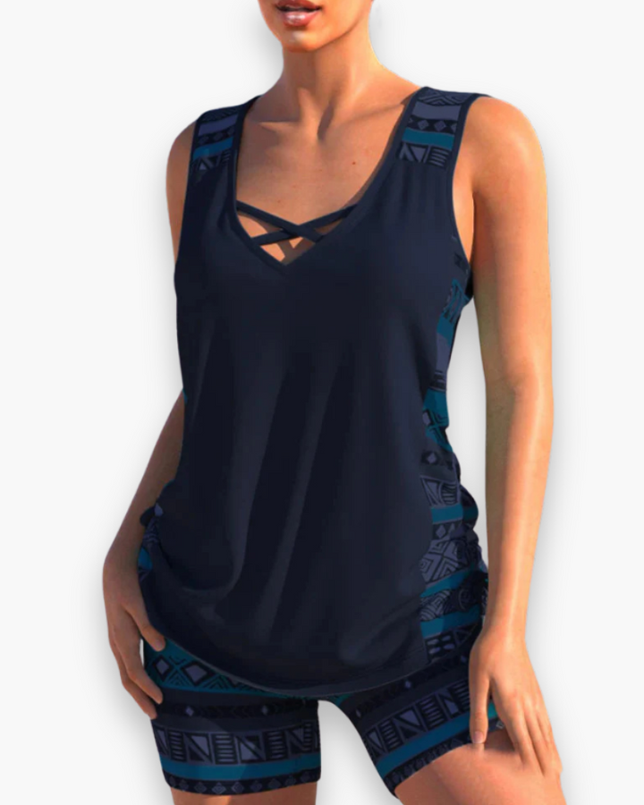 "Tankini deux pièces élégant pour femme, coupe flatteuse, vue de face, parfait pour la plage ou la piscine"