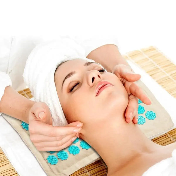 "Tapis acupression Florapress bleu avec points de pression, idéal pour relaxation et bien-être à domicile."