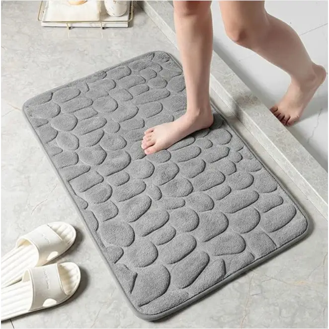 "Tapis de bain anti-dérapant GaletConfort, design galets, blanc, confort moelleux et ultra-absorbant, 40x60 cm."