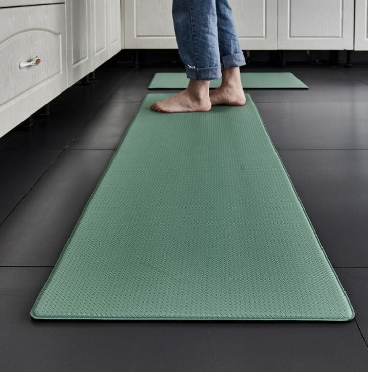 "Tapis de cuisine noir, antifatigue, ergonomique, antidérapant, soulage pieds, design élégant, bords biseautés"
