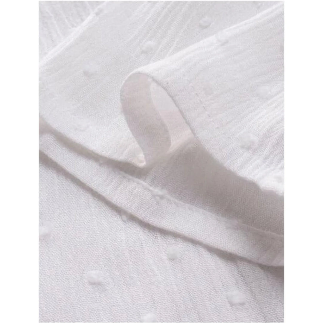 "Top en dentelle pour femme avec col en V, dentelle fine, élégant, disponible en plusieurs couleurs, chic et féminin."