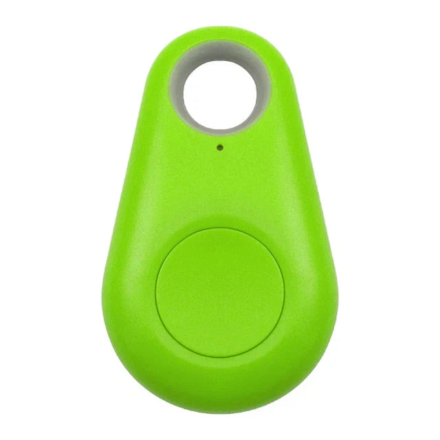 Tracker GPS pour animaux, compact et imperméable, fixable au collier, suivi précis en temps réel, alarme zones sécurisées.