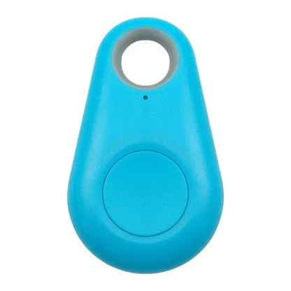 Tracker GPS pour animaux, compact et imperméable, fixable au collier, suivi précis en temps réel, alarme zones sécurisées.