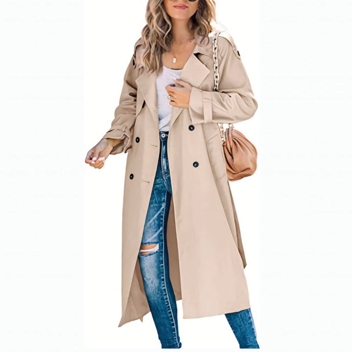 Trench-coat long femme élégant, couleur kaki, coupe flatteuse avec ceinture, parfait pour les saisons de transition.