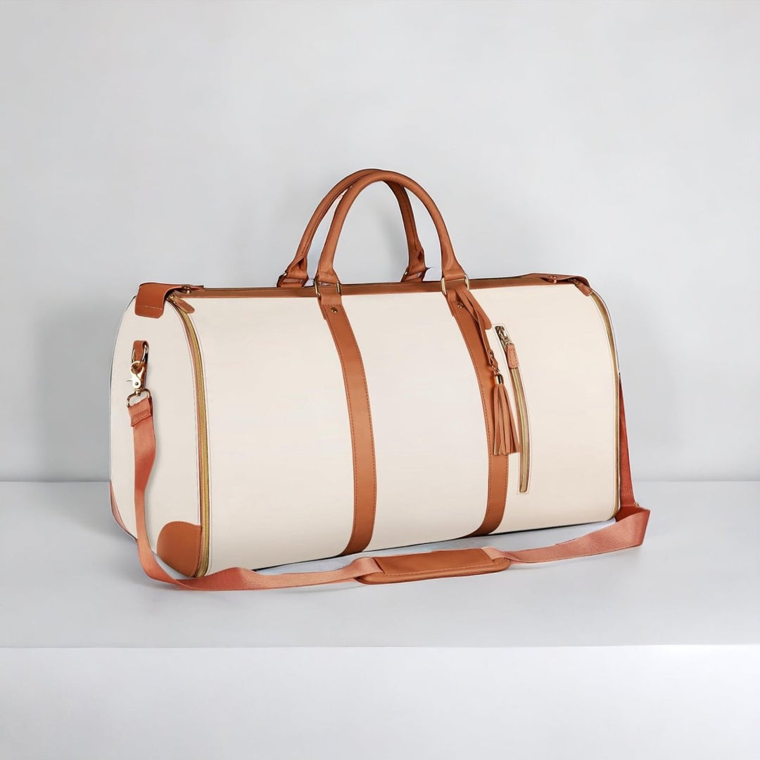 Valise compacte Smart Voyage en cuir PU beige, bandoulière réglable, 30-35L, avec poches latérales et frontale.