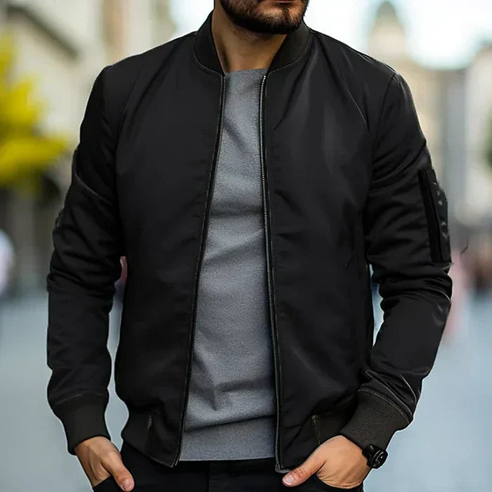 "Veste bomber élégante et chaude, doublure isolée, style polyvalent et urbain, tailles variées, ourlet côtelé."