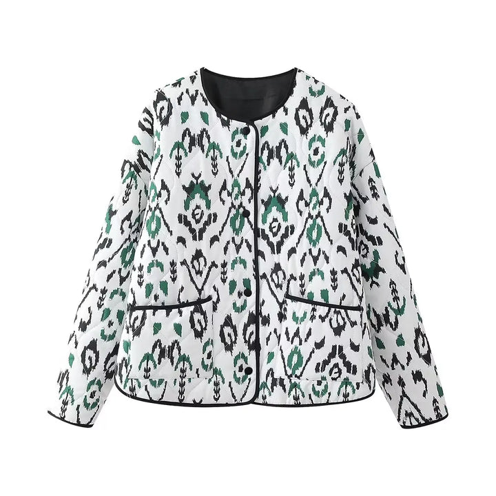Veste bomber femme imprimé léopard, style urbain chic, tissu matelassé, fermeture éclair, look audacieux et tendance.