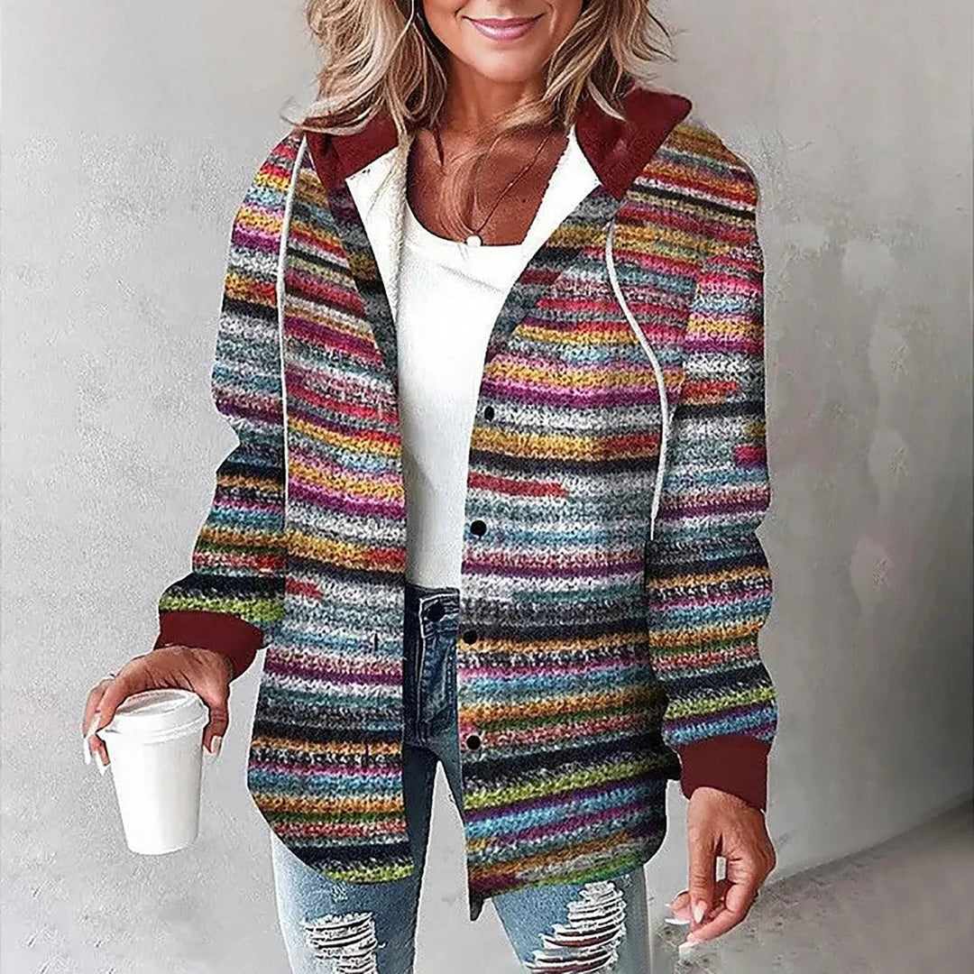 "Veste d'automne chaude avec boutons, coupe classique, matériau doux, protection contre le vent, élégance et confort."