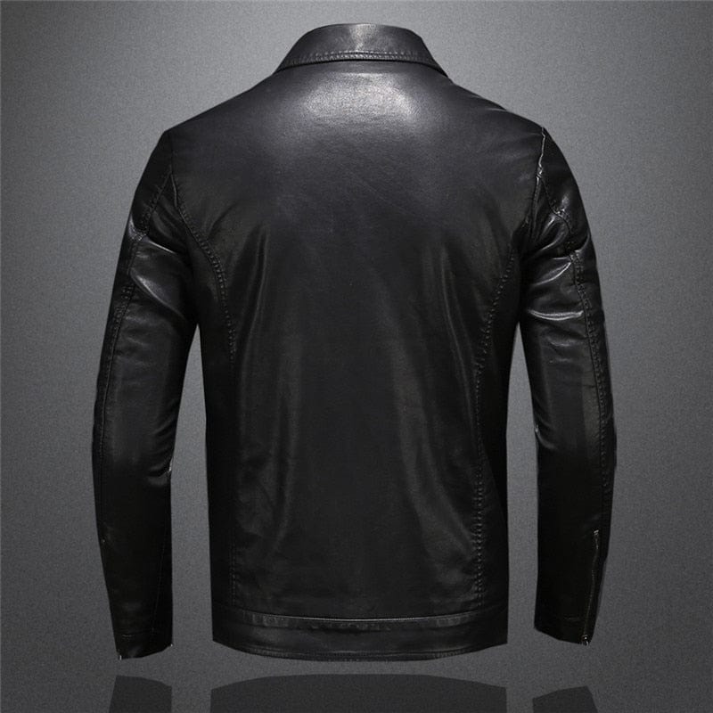 "Veste de moto en cuir noir pour homme, élégante, ajustée, idéale pour style moderne et occasions formelles."