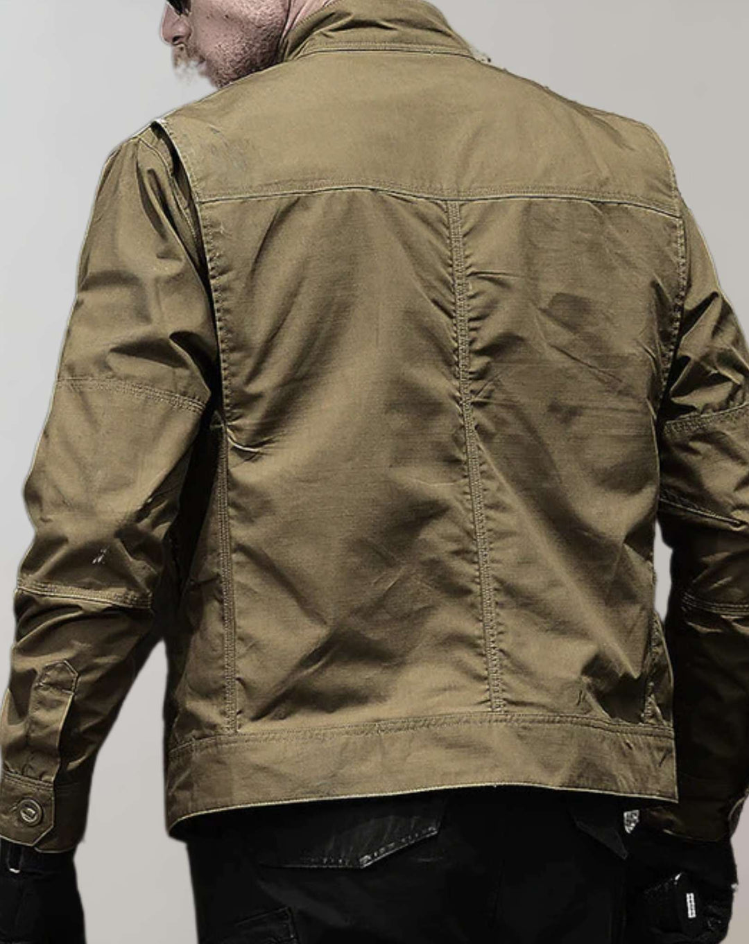 "Veste d'été homme légère bleu marine, design moderne, tissu respirant parfait pour un look élégant et décontracté."