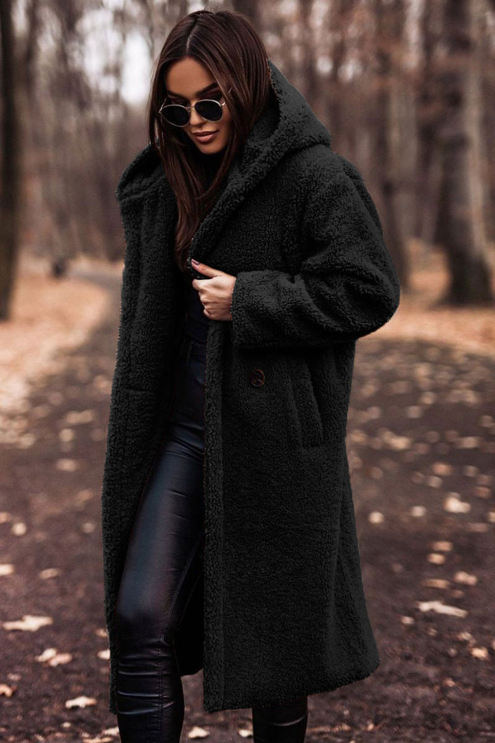 "Veste d'hiver élégante pour femme, beige, design intemporel, confort optimal, doublure douce, parfaite pour le froid."