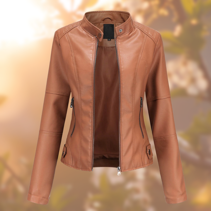 "Veste élégante en faux cuir noire pour femmes, design raffiné et polyvalent, parfaite pour tenues décontractées ou formelles