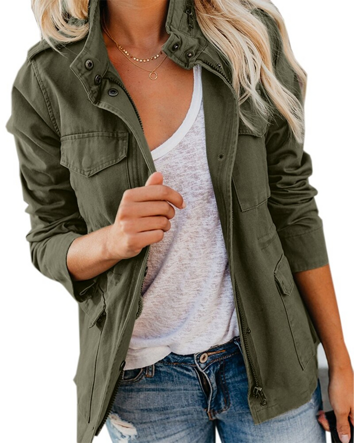 "Veste en coton mélangé avec poches, élégante et ajustée, pour femmes. Disponible en bleu, marron, noir, rouge, vert."
