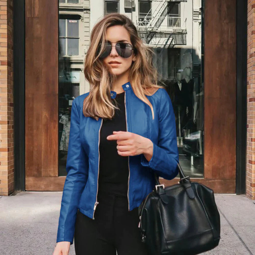 "Veste en cuir élégante pour femme, noire, moderne et polyvalente, avec finitions écologiques, parfaite pour toute occasion."
