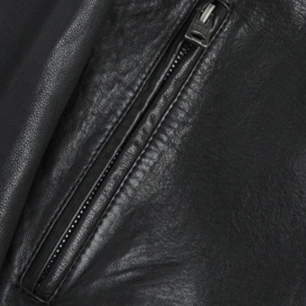 "Veste en cuir homme élégante, coupe ajustée, finition premium, idéale pour soirées fraîches d'été, style moderne."
