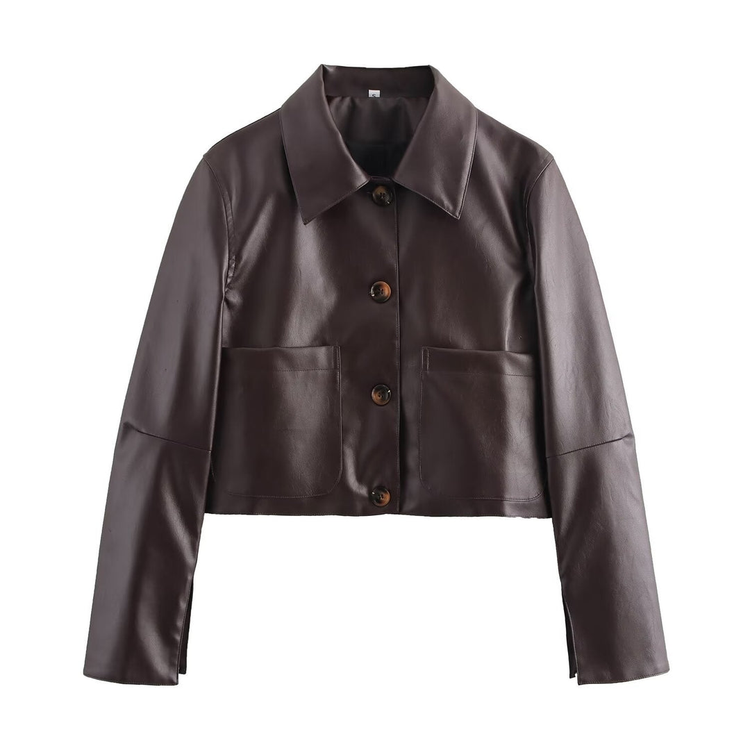 Veste en cuir rouge et marron, design épuré, boutons recouverts, finition brillante, idéale pour soirées ou virées décontract