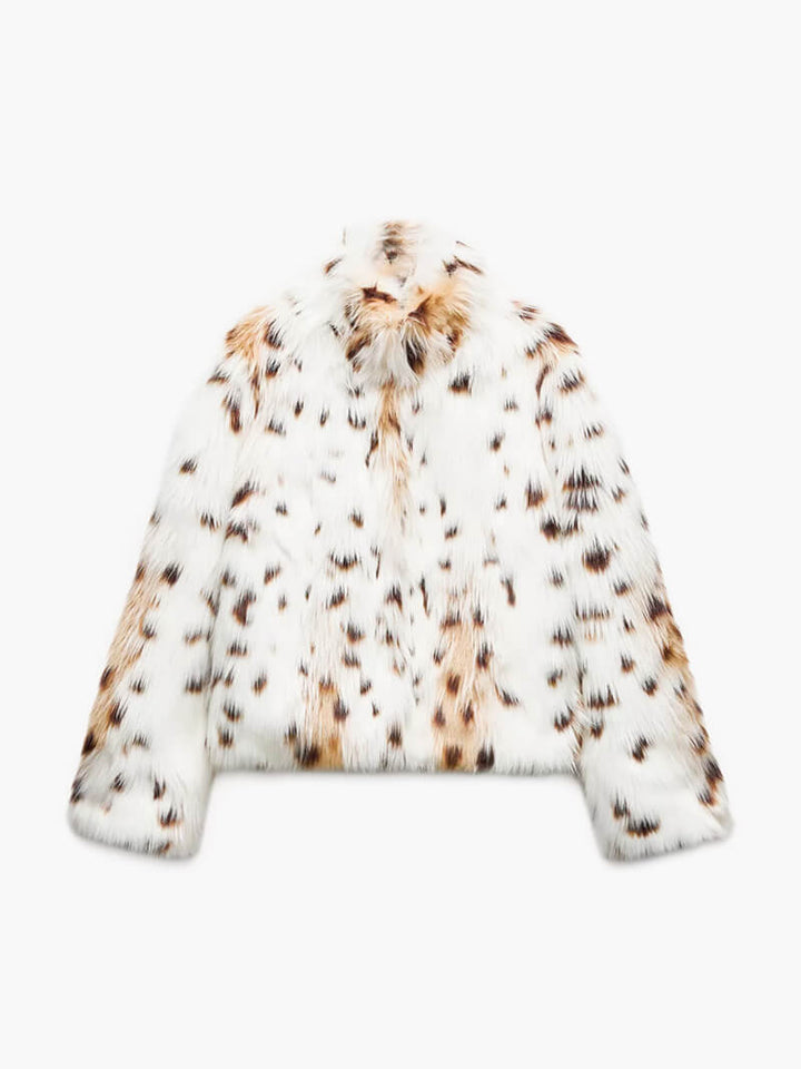 "Veste en fausse fourrure léopard, motif audacieux, chic et confortable pour femmes, idéale pour l'hiver élégant."