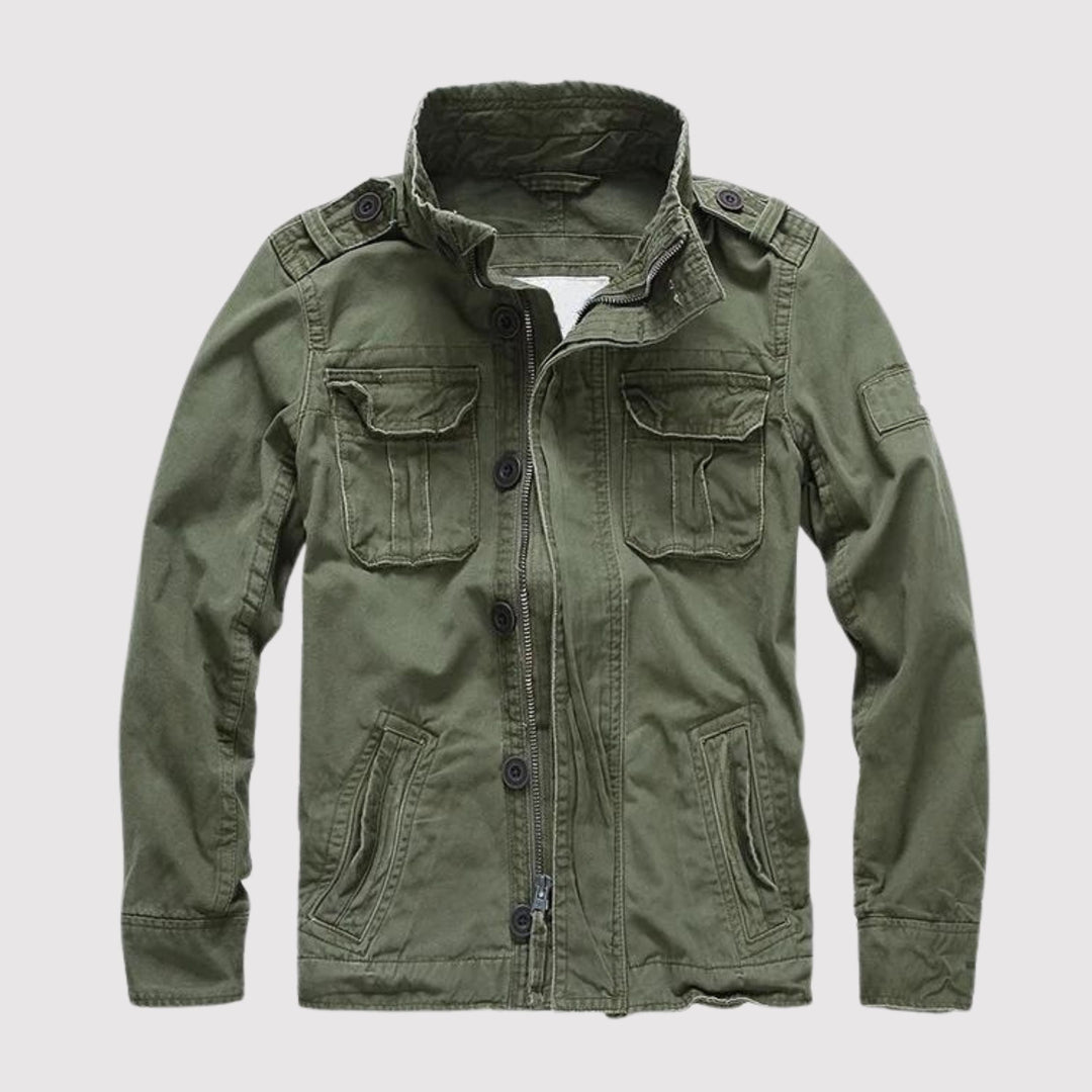"Veste en jean rétro pour femmes, style vintage avec poches, tissu bleu résistant idéal pour toutes saisons."