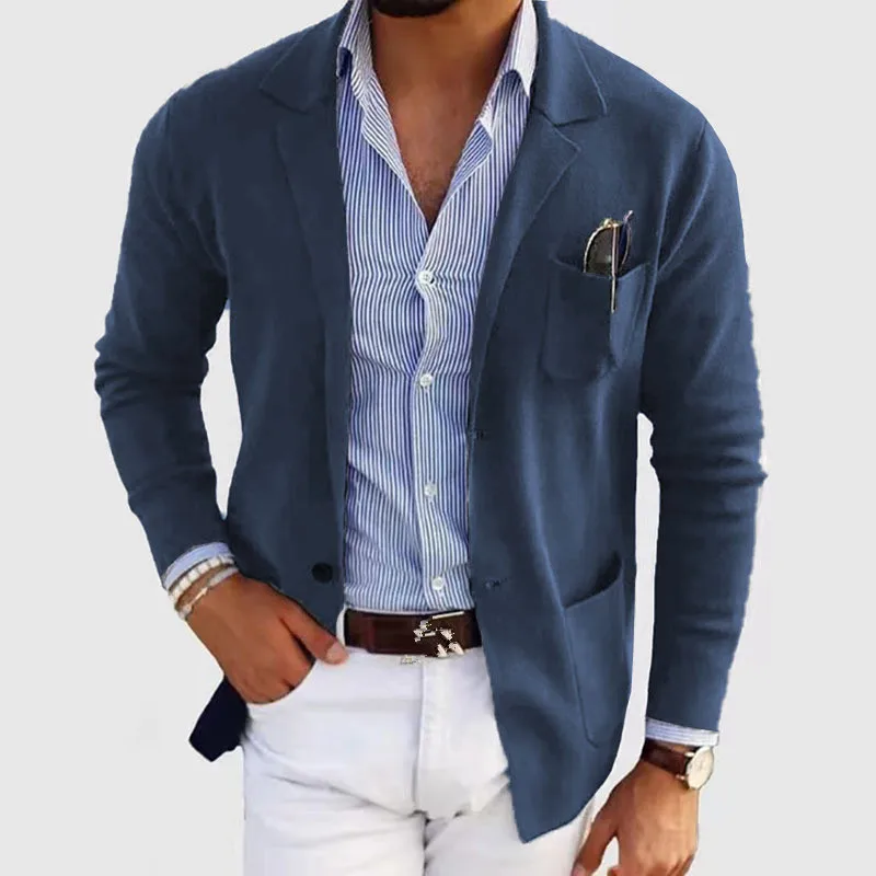 "Veste homme légère en tissu respirant beige, coupe élégante et minimaliste, idéale pour un style décontracté ou pro."