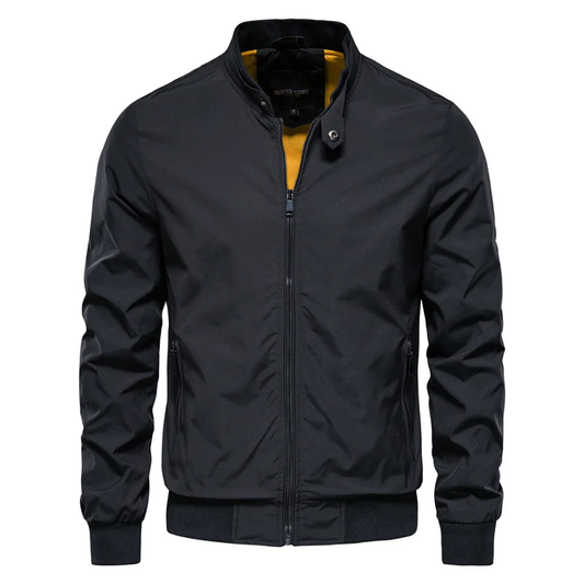 "Veste homme printemps légère chic, design moderne, tissu respirant, poches fonctionnelles, couleur grise élégante."