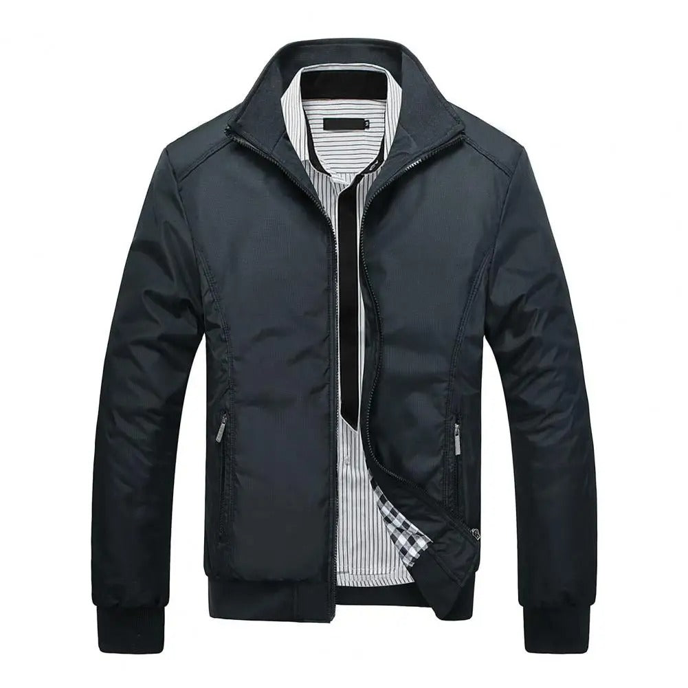 Veste slim-fit élégante cintrée bleue, texture douce, idéale pour un look estival et sophistiqué. Confort et style assurés.