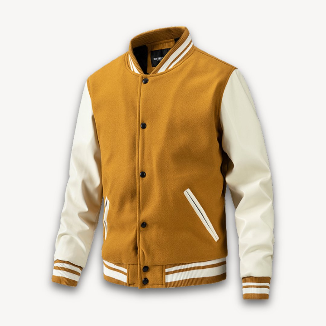 "Veste universitaire homme, manches effet cuir, coupe décontractée, bleu marine, idéale mi-saison, style chic et sportif."