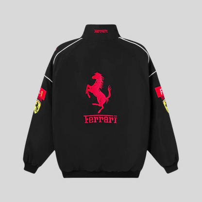 "Veste vintage unisexe rouge racing style Ferrari, design distinctif, inspirée conducteur Formule 1. Pour fans voiture rétro.