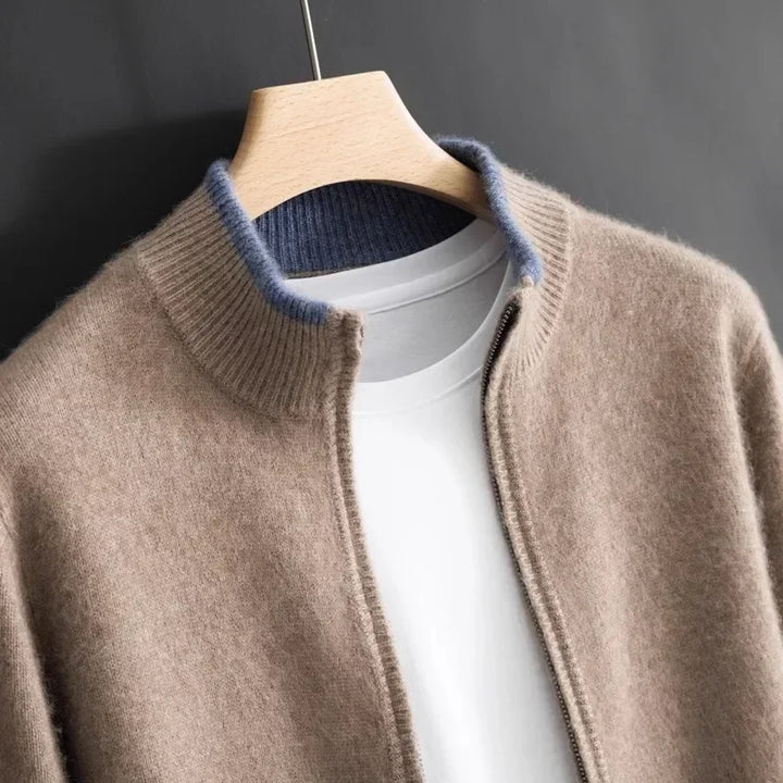 "Veste zippée pour homme en cachemire, élégante et chaleureuse, idéale pour temps frais, facile à combiner et entretenir."