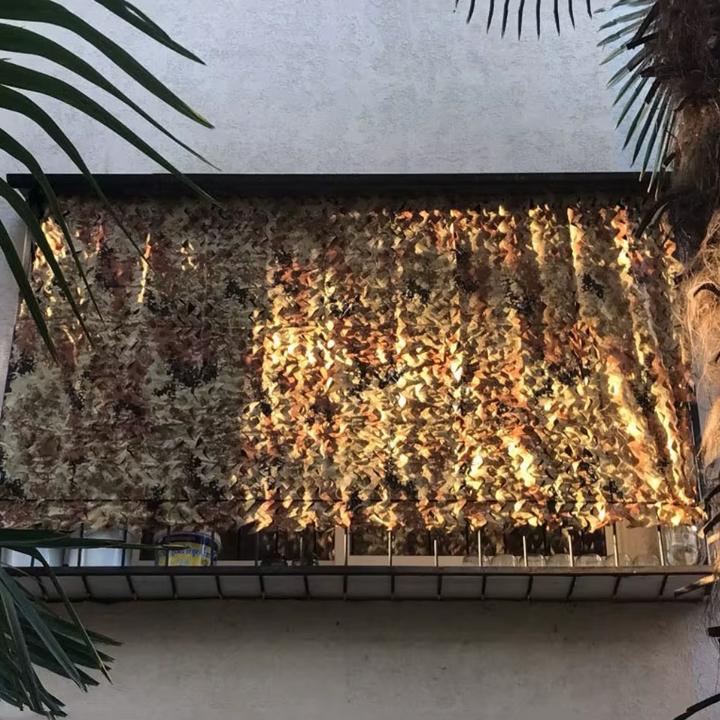 "Voile d'ombrage extérieure camouflage 3D, résistante aux UV, légère, facile à installer, pour pergola ou camping."