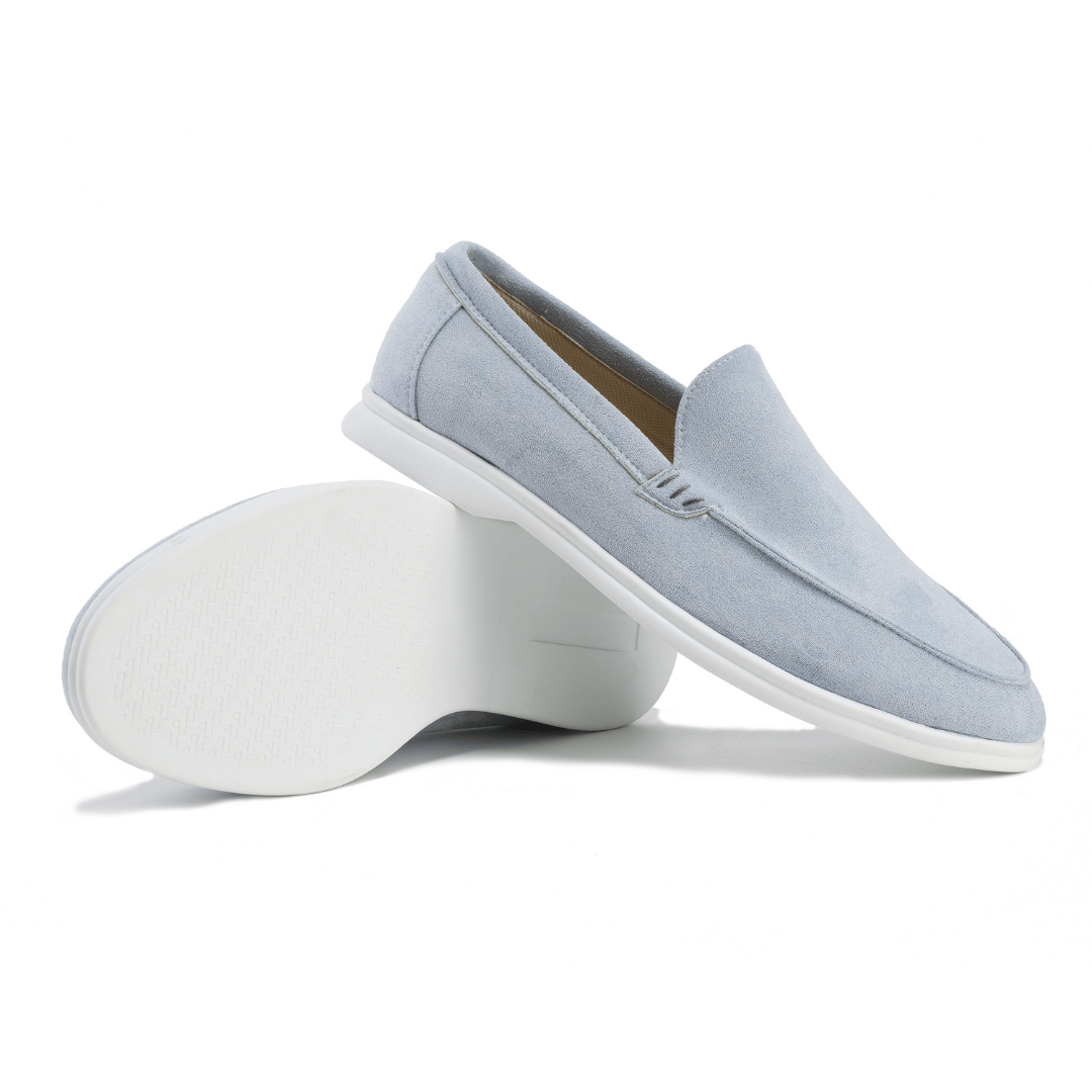 "Vue d'ensemble de mocassins homme élégants, confortables, bleu marine, conçu avec matériaux supérieurs et semelle rembourrée